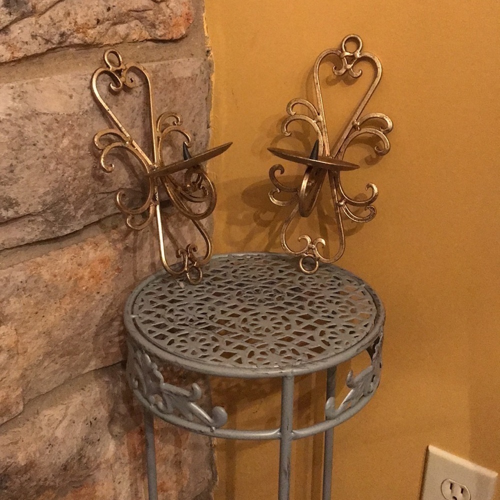 Three Hand Corp. candle holder